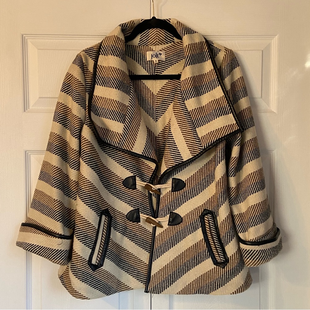 Jolt coat